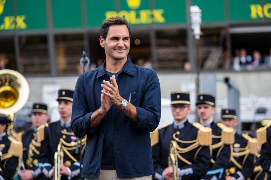 Roger Federer fará um jogo-exibicão na China