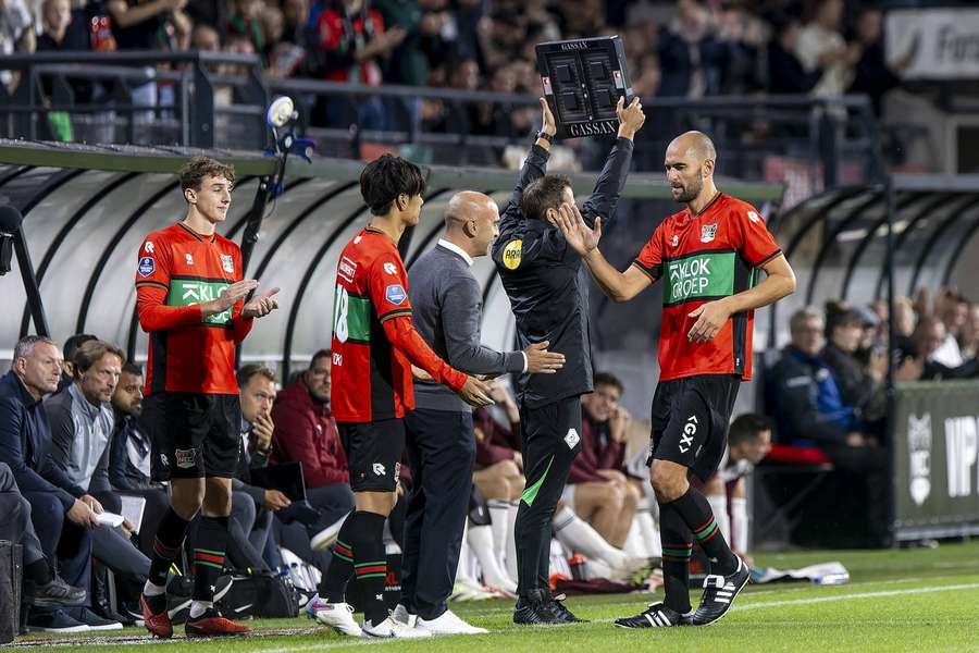 Bas Dost espera regressar aos relvados Bas Dost espera regressar aos relvados