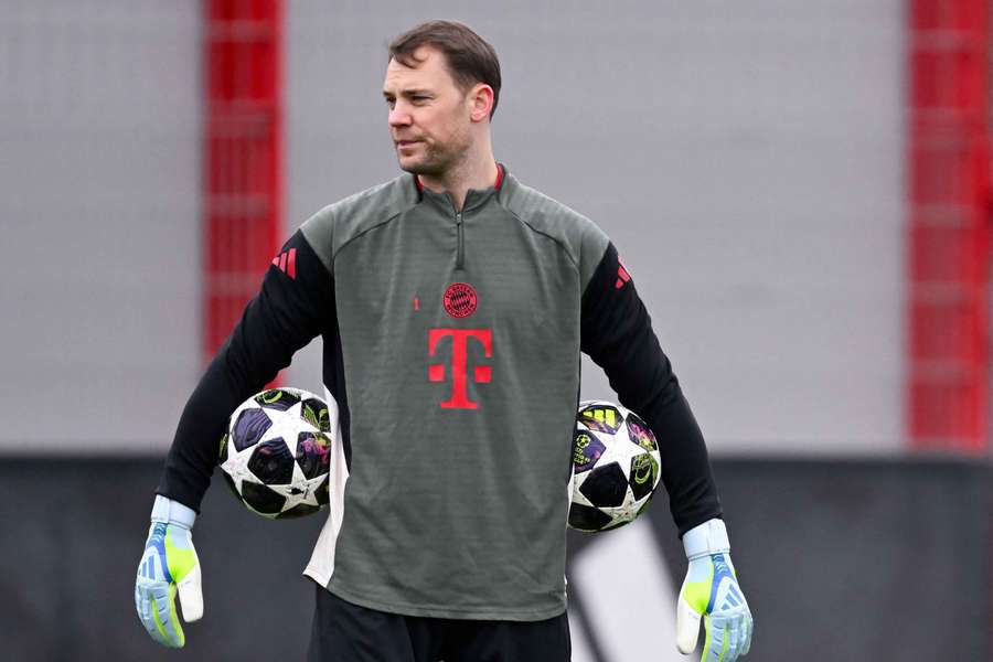 Neuer à l'entraînement ce mardi. Neuer à l'entraînement ce mardi.