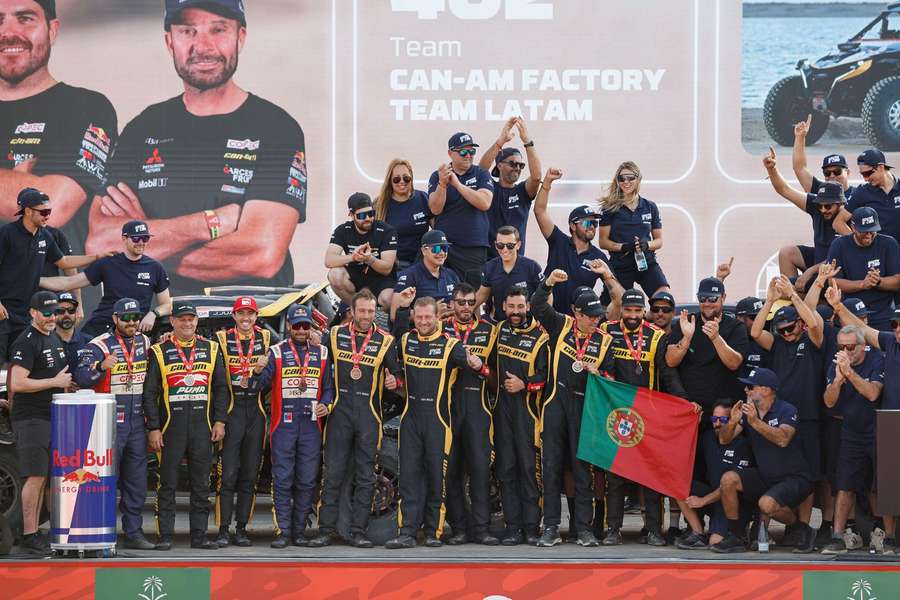 João Monteiro (Can-Am) venceu este sábado a 13.ª e última etapa do Dakar-2026