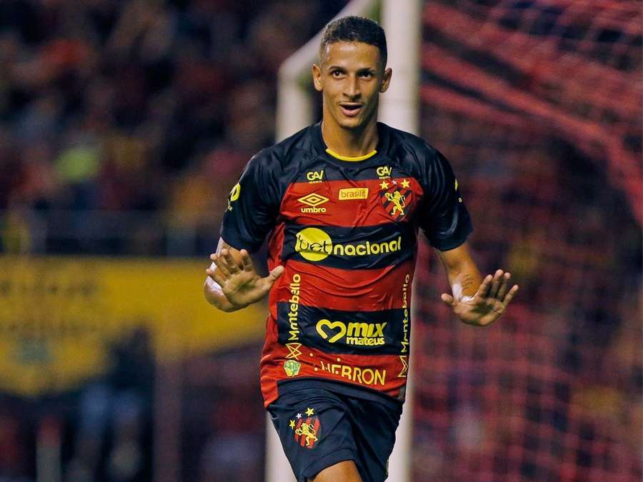 Luciano Juba brilhou com a camisa do Sport entre 2020 e 2023 Luciano Juba brilhou com a camisa do Sport entre 2020 e 2023