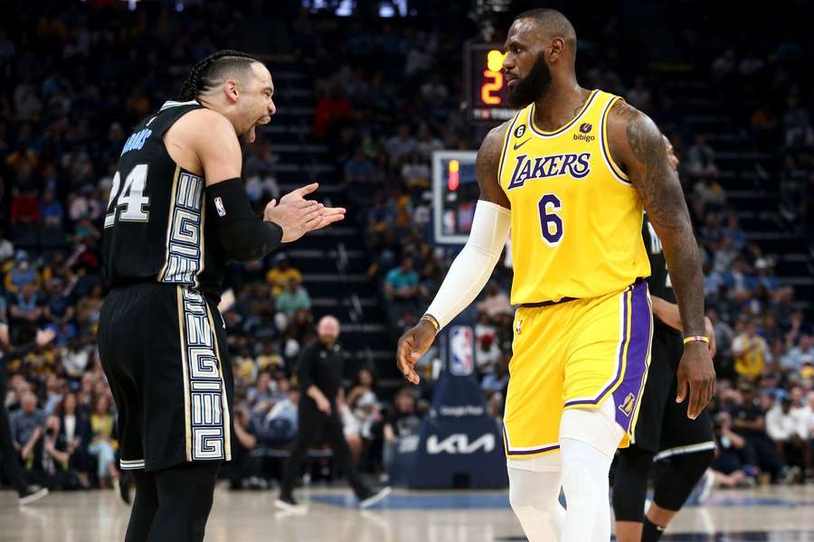 NBA roundup: Bucks bankede Heat og Grizzlies fik skovlen under Lakers