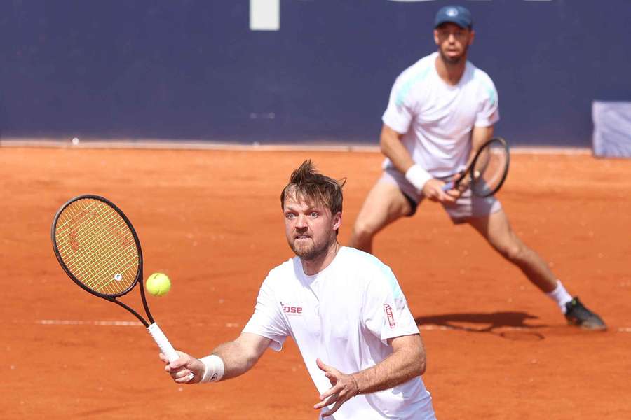 Kevin Krawietz und Tim Pütz müssen sich beim ATP-Turnier in München mit dem zweiten Platz begnügen.