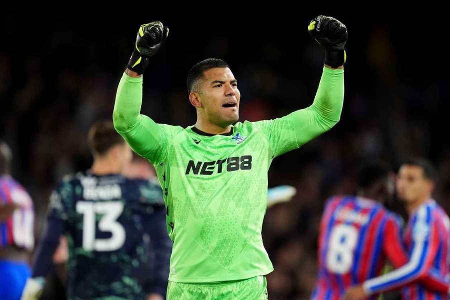 Palace keeper Benitez proud of penalty heroics on debut