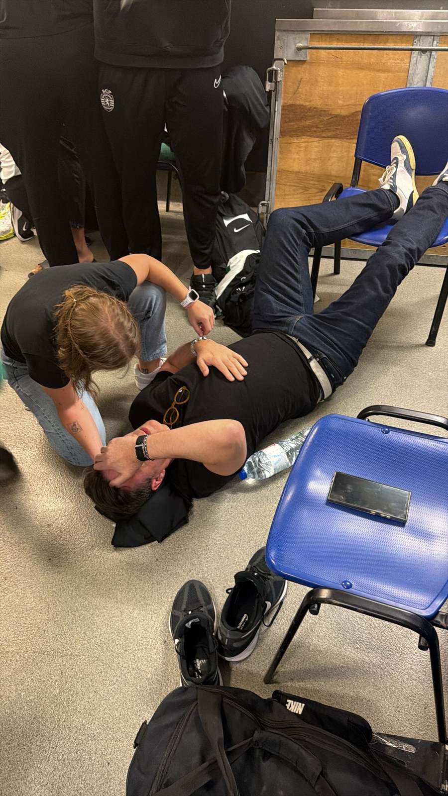 O treinador do Sporting, Ricardo Costa, em dificuldades