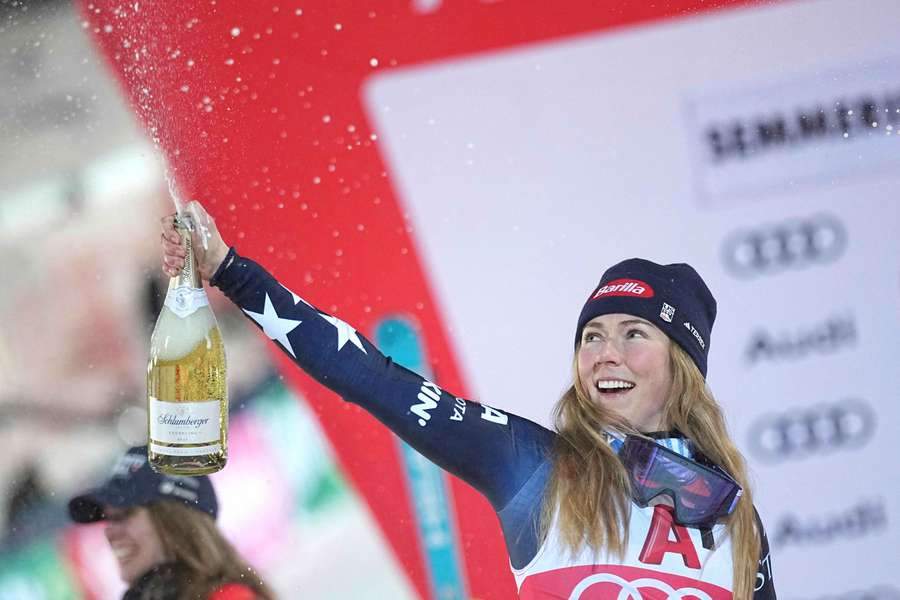 Shiffrin triunfa también en Semmering y sigue imparable en el eslalon Shiffrin triunfa también en Semmering y sigue imparable en el eslalon