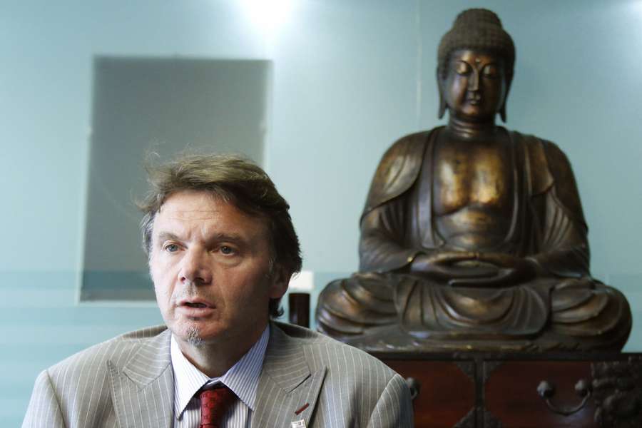 Troussier dirigiu oito selecções nacionais