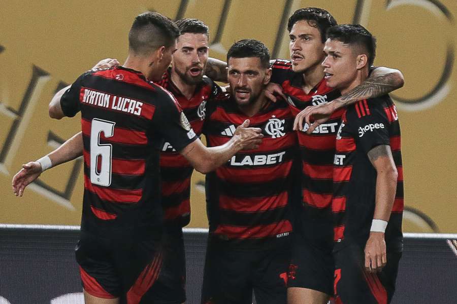 QUEM VENCE?! Inteligências artificiais discordam do resultado do confronto Flamengo x Chelsea