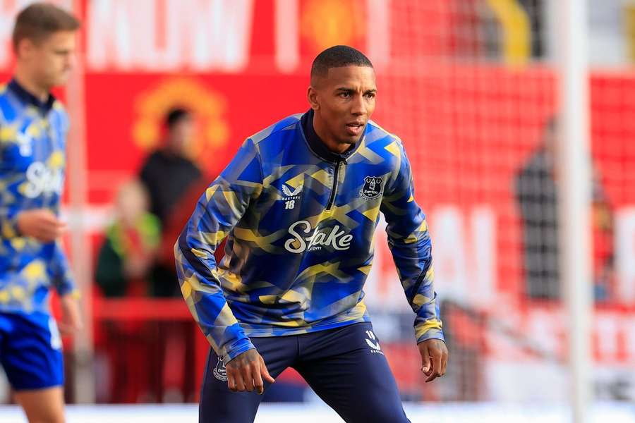 Ashley Young set to face teenage son after Everton draw Peterborough in FA  Cup | Flashscore.co.uk