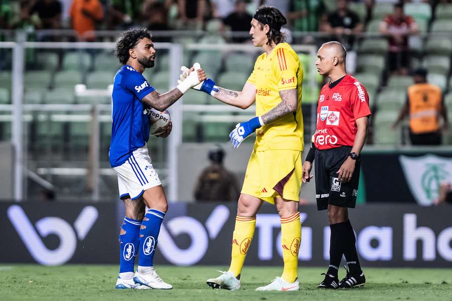 Cruzeiro, de Gabigol e Cássio, voltará a jogar apenas no fim do próximo mês