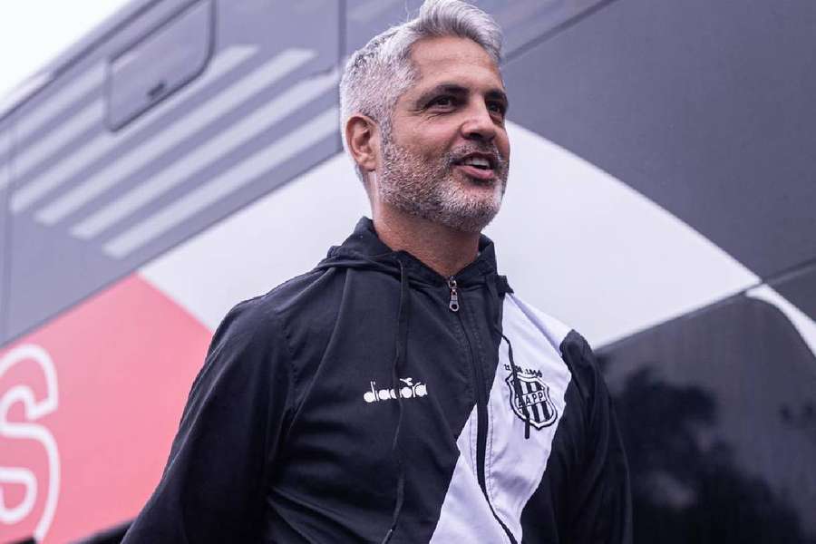 Rodrigo Santana tenta afastar má fase da Ponte