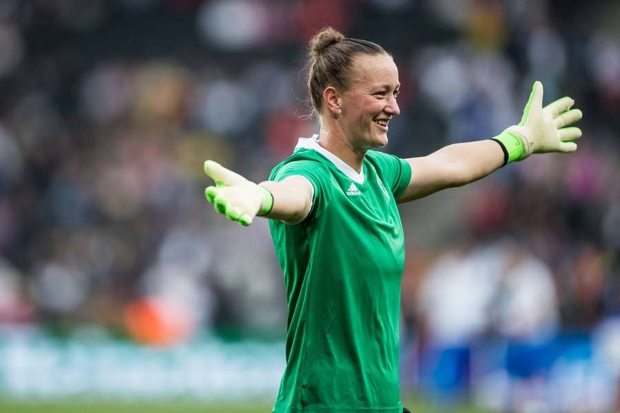 Almuth Schult continua a ter um apetite pelo futebol profissional.