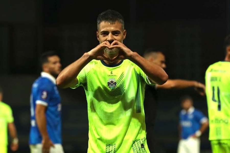 Carraça marcou para os flavienses