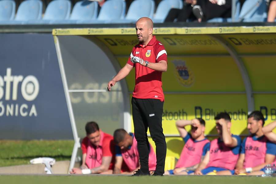 Daniel Sousa assume rotação do plantel