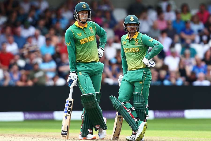 South Africa take on Australia in 5 ODI's