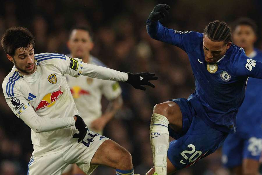 João Pedro jogou bem, mas viu o Chelsea ceder o empate no segundo tempo