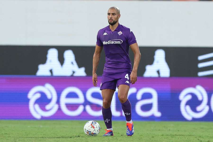 Sofyan Amrabat z Fiorentiną przeciwko Wenecji.