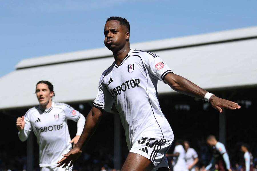 Fulham niespodziewanie zatrzymuje Aston Ville i pokonuje ją po bramce Sessengnona