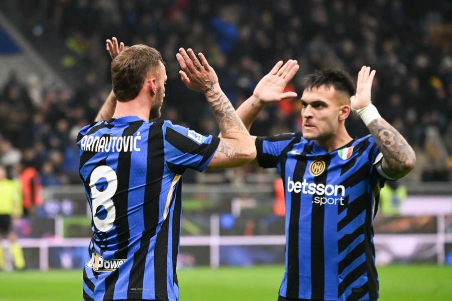 Inter pune presiune pe liderul Napoli