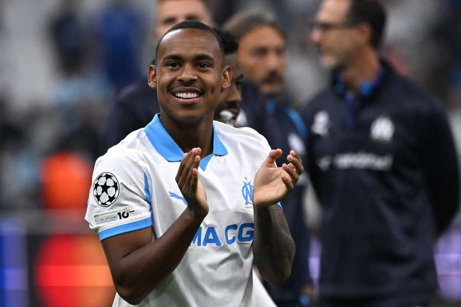 Igor Paixão brilhou contra o Ajax na última terça-feira (30)