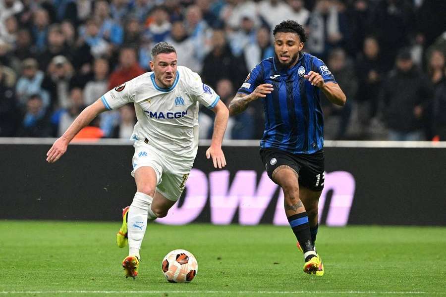 Veretout au duel avec Ederson lors du match aller.