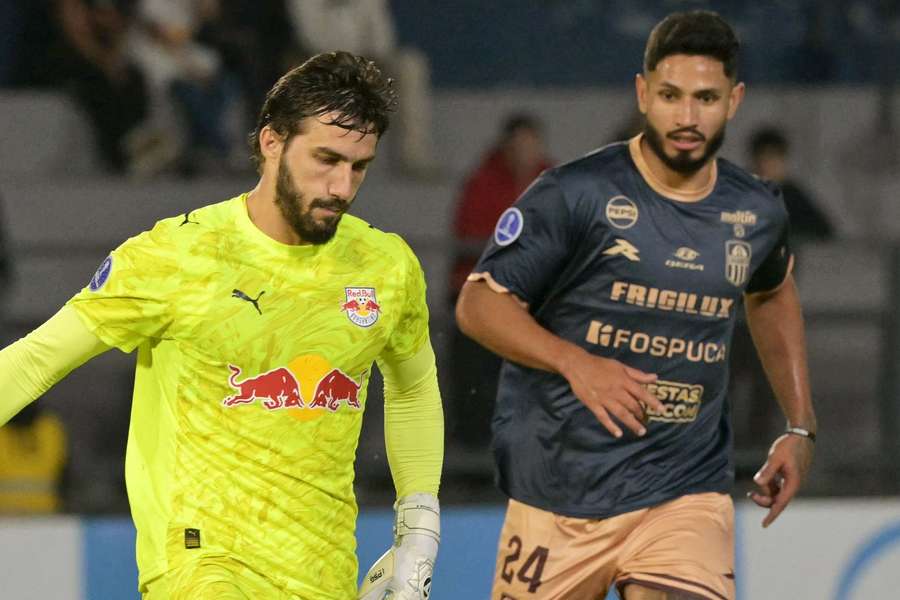 Cleiton teve grande atuação em Sporting Cristal 0x0 Bragantino