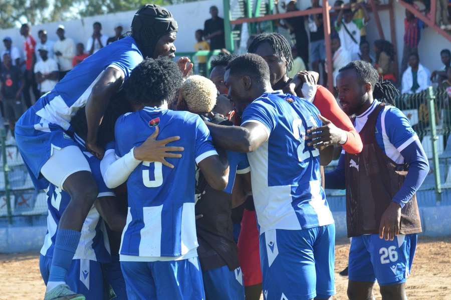 Bravos do Maquis venceu o Sagrada Esperança por 2-0