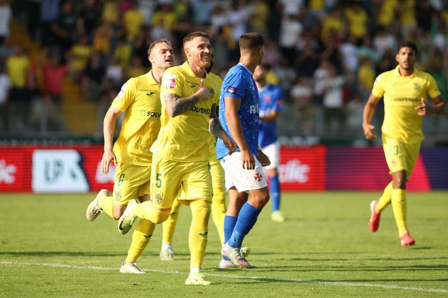 Internacional português Antunes encerra carreira de futebolista aos 38 anos