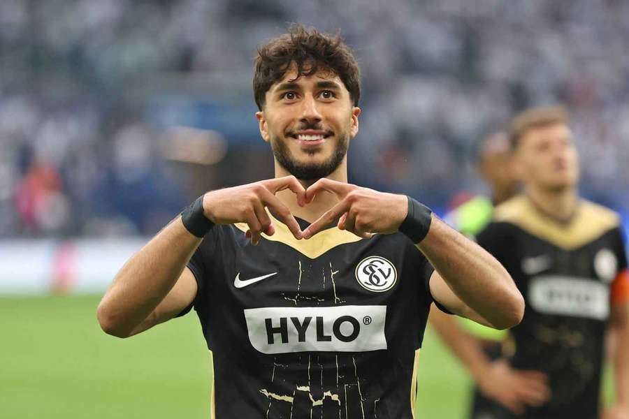 Muhammed Damar kann mit dem SV Elversberg in der Relegation noch aufsteigen.