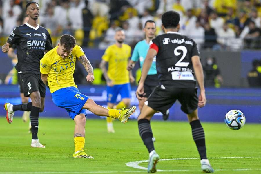 Otávio abriu o placar em Riad, mas o Al-Hilal foi buscar o empate no fim