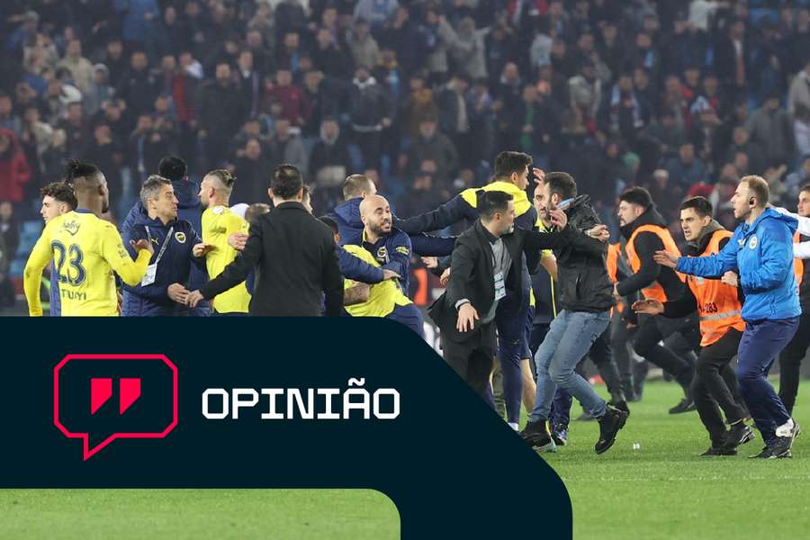 Os momentos da mais recentes polémicas no jogo do Fenerbahçe