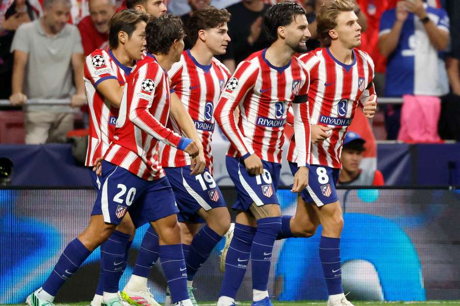 Los jugadores del Atlético celebran un gol