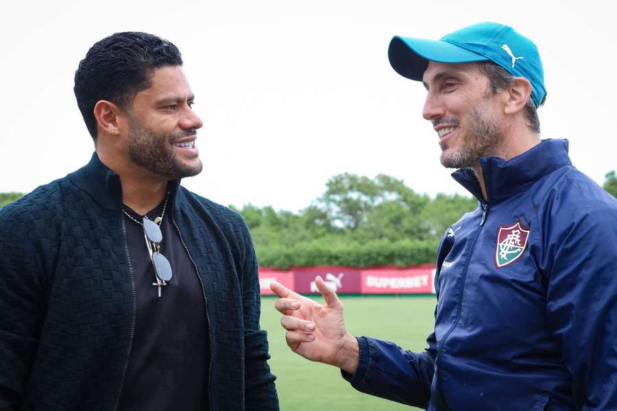 Hulk chegou ao Rio nesta segunda-feira (11)