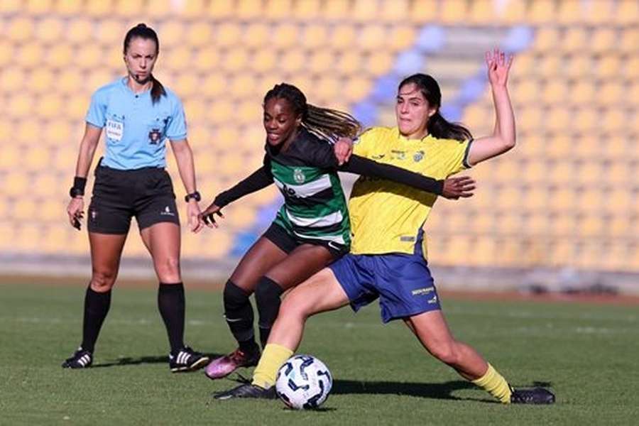 Sporting venceu o Valadares Gaia por 2-1 em Alcochete
