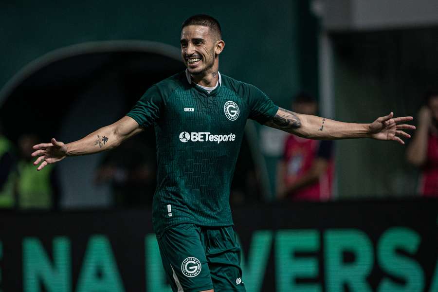 Thiago Galhardo garantiu a vitória do Goiás na Serrinha