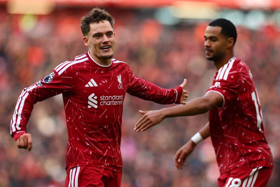 Chute de Wirtz com desvio terminou em gol contra a favor do Liverpool