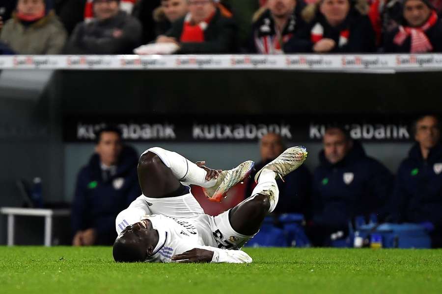 Mendy s-a accidentat grav in partida cu Atletico