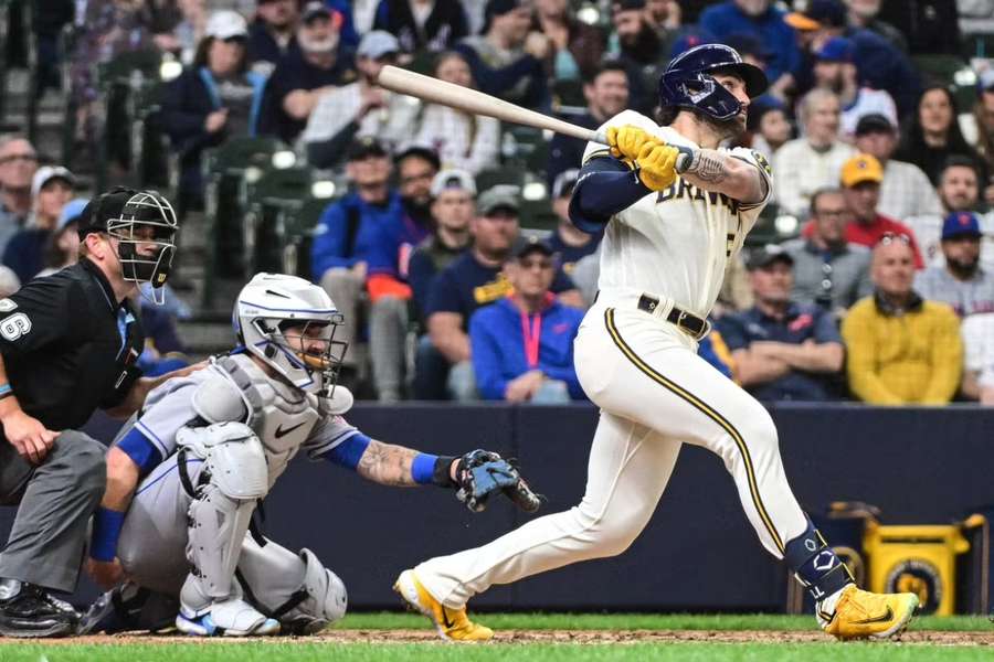 Brewers left fielder Garrett Mitchell hits the game-winning home run