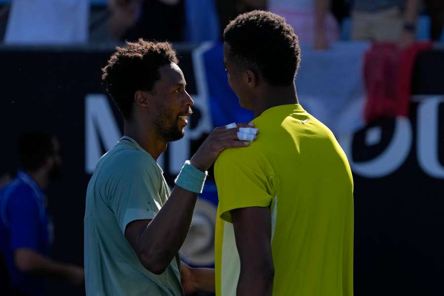 Monfils l-a învins pe Perricard
