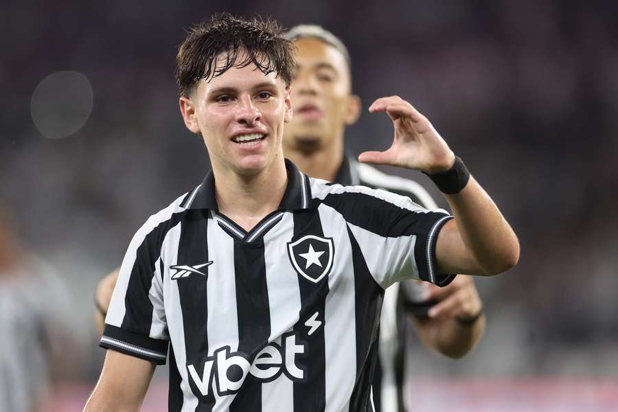 Álvaro Montoro fez o gol da vitória do Botafogo Álvaro Montoro fez o gol da vitória do Botafogo