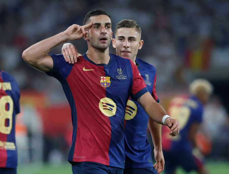 Ferran Torres empatou para o Barcelona na etapa final