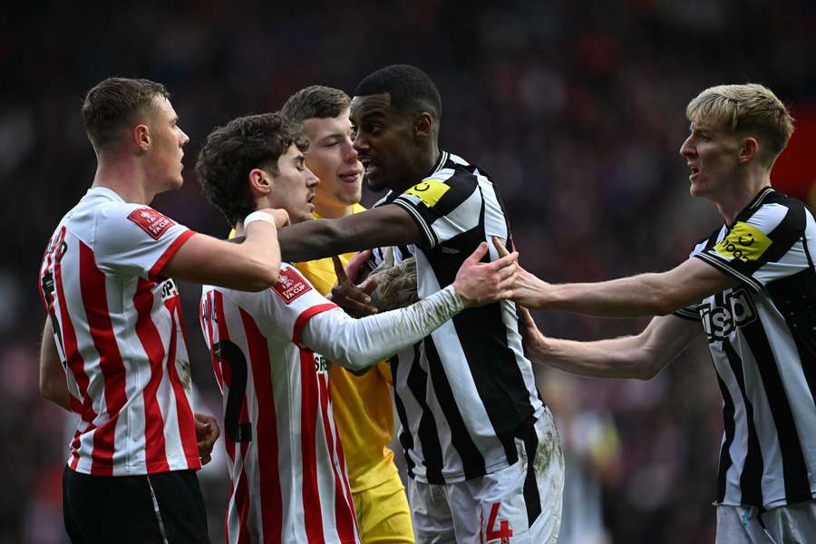 Newcastle górą w elektryzujących derbach z Sunderlandem w Pucharze Anglii