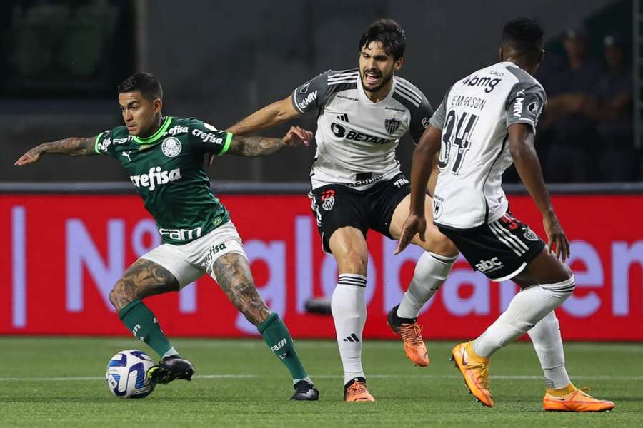 Palmeiras dominou o primeiro tempo