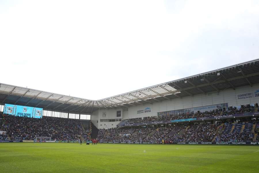 Coventry host Middlesbrough in the first leg