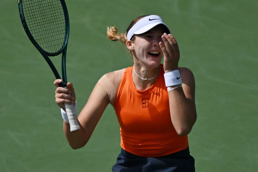 Mirra Andreeva festeggia la vittoria