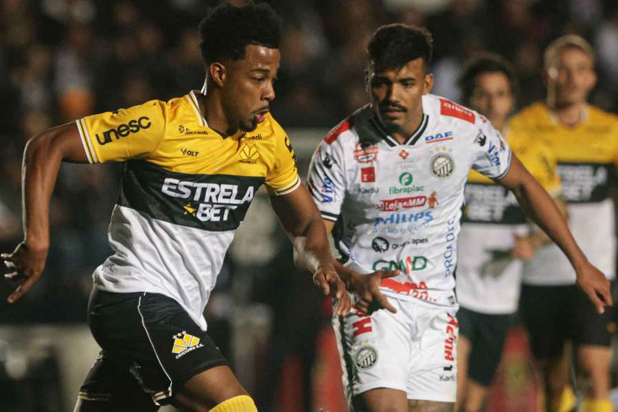 O Operário-PR arrancou a vitória no fim