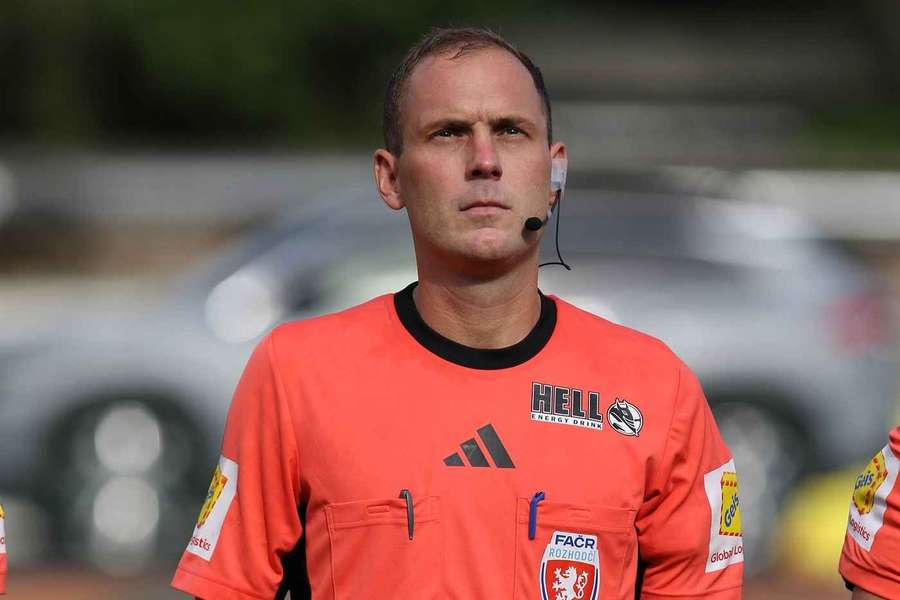 Vejtasa dostal za korupci ve fotbale trest na 15 let. Vejtasa dostal za korupci ve fotbale trest na 15 let.