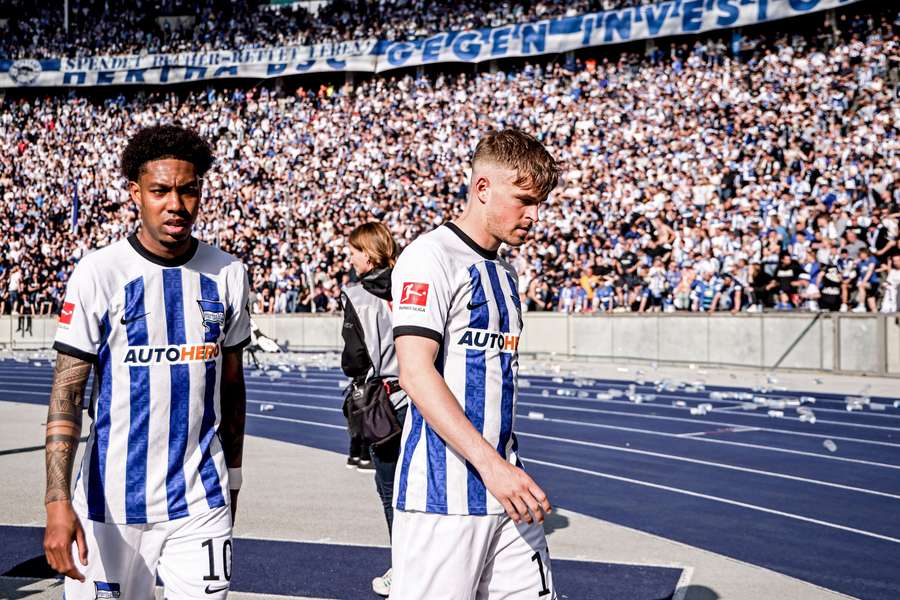 Jean-Paul Boëtius (L) speelde voor het laatst voor Hertha BSC