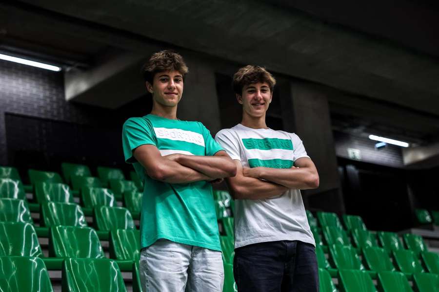 Enzo e Salvador Santos no Pavilhão João Rocha Enzo e Salvador Santos no Pavilhão João Rocha