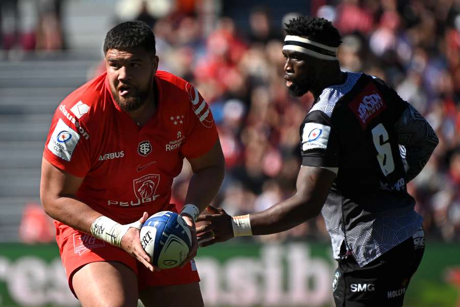 Meafou (à gauche) avec les couleurs du Stade Toulousain. 